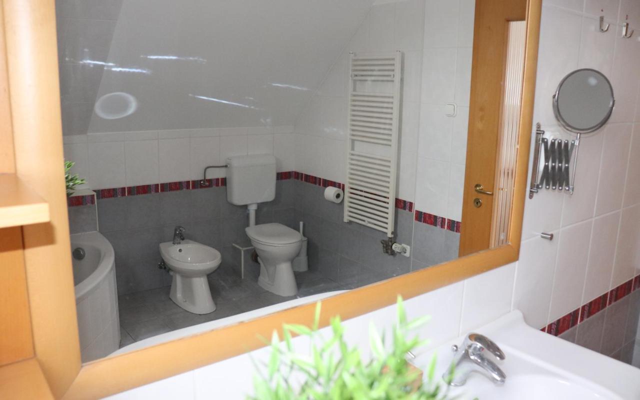 B6 Apartman Veszprem Ngoại thất bức ảnh